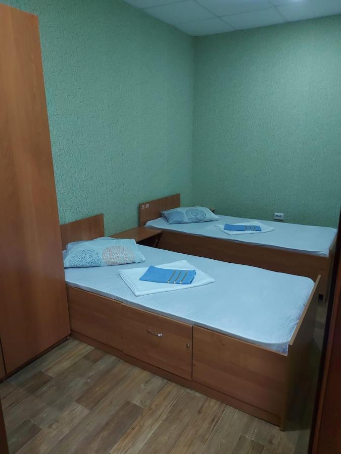 Мини-Отель "Алатау",Хостел Pavlodar Exteriör bild